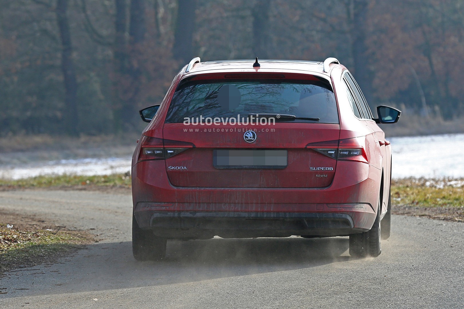 NOVO SKODA SUPERB FOI FLAGRADO COM AS DUAS CARROCERIAS, foto 10