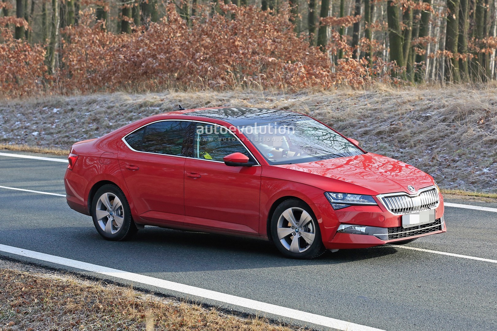 NOVO SKODA SUPERB FOI FLAGRADO COM AS DUAS CARROCERIAS, foto 13