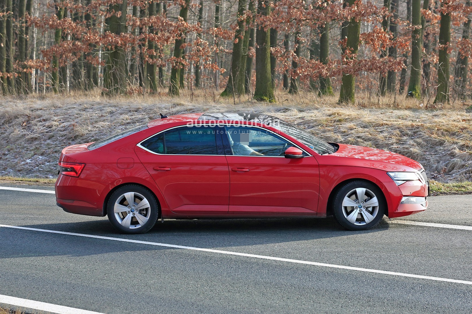 NOVO SKODA SUPERB FOI FLAGRADO COM AS DUAS CARROCERIAS, foto 14