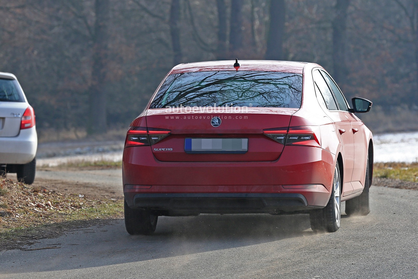 NOVO SKODA SUPERB FOI FLAGRADO COM AS DUAS CARROCERIAS, foto 18