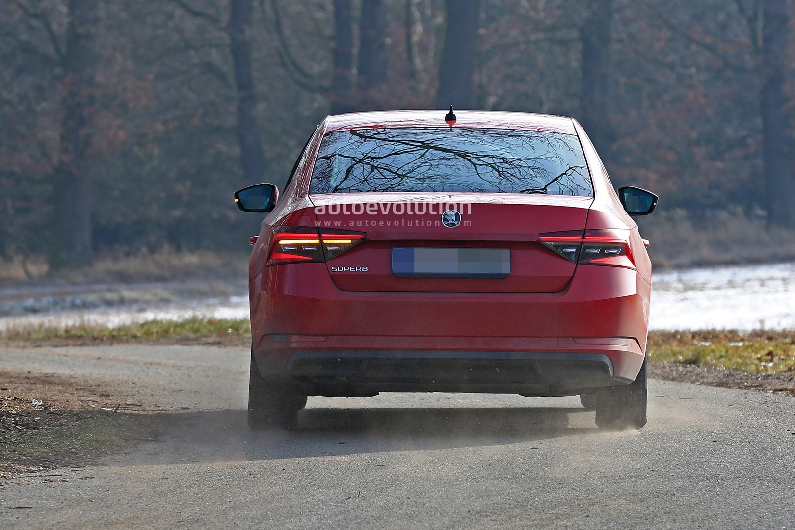 NOVO SKODA SUPERB FOI FLAGRADO COM AS DUAS CARROCERIAS, foto 19