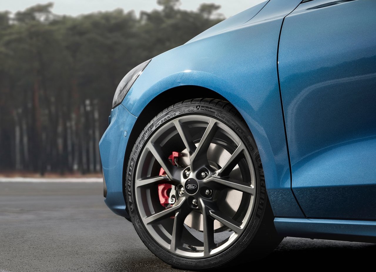 NOVO FORD FOCUS ST REVELADO COM UM MOTOR DE 2.3 LITROS E 280 CV, foto 21