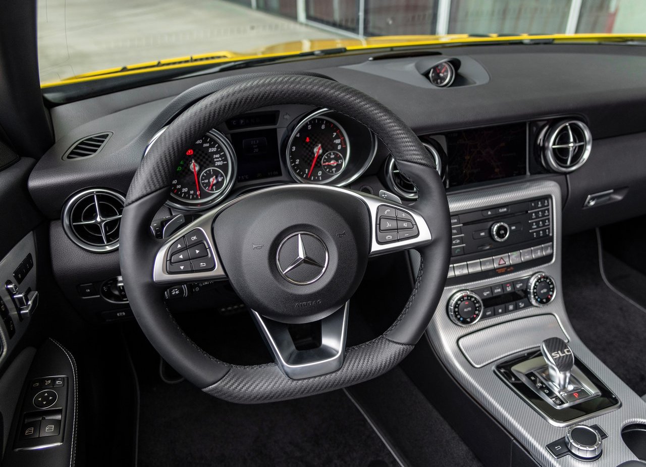 MERCEDES-BENZ SLC FINAL EDITION: PRATICAMENTE UMA EDIÇÃO ESPECIAL DE DESPEDIDA, foto 10