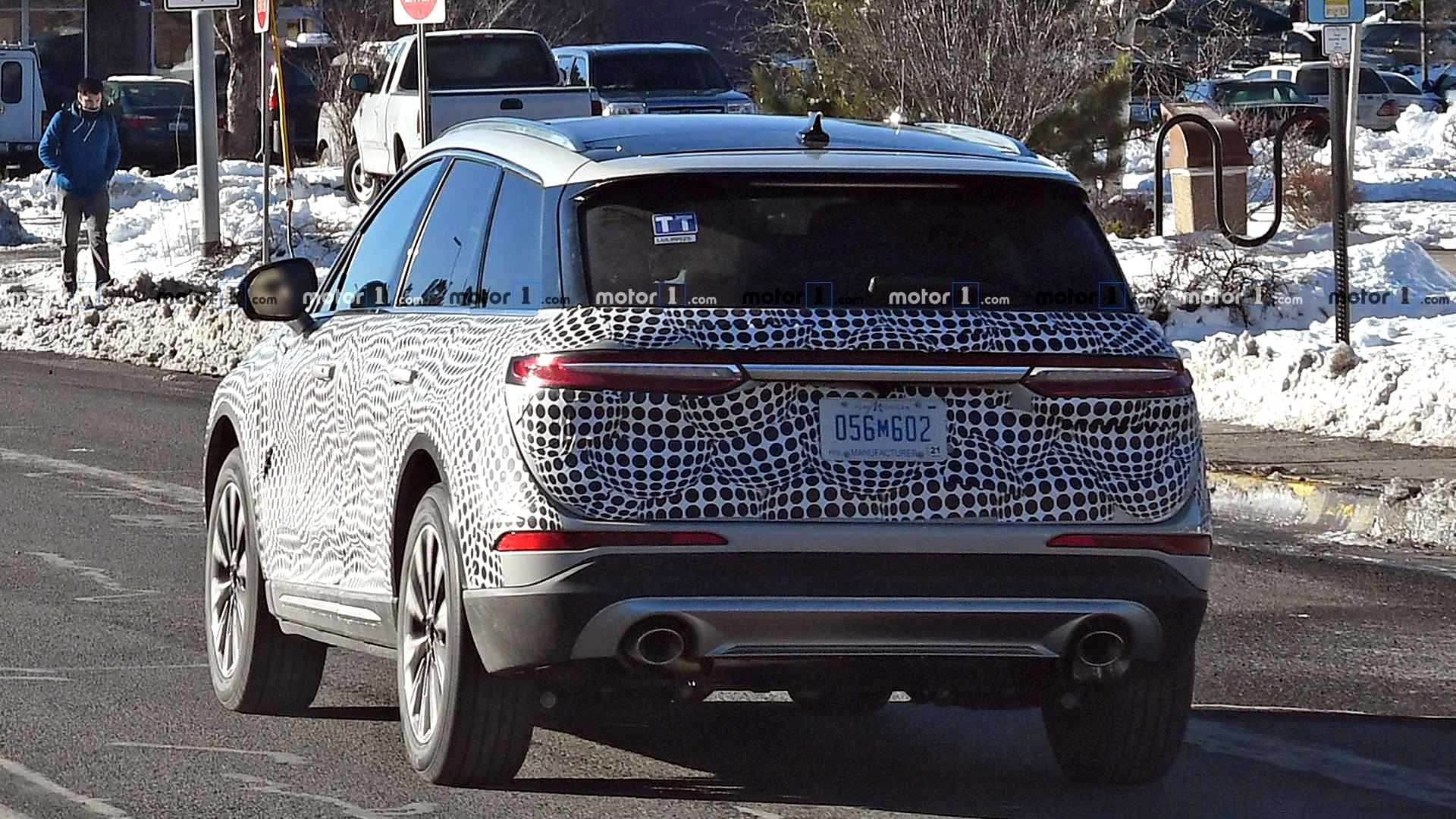 NOVO LINCOLN CORSAIR FLAGRADO COM MENOS CAMUFLAGEM PELAS ESTRADAS AMERICANAS, foto 6