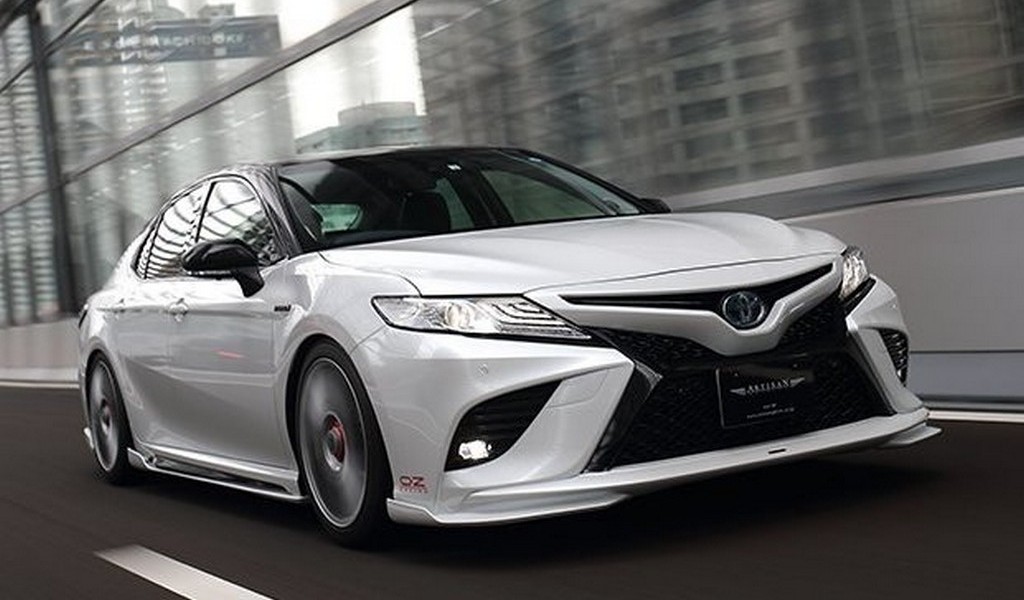TOYOTA CAMRY RECEBE TRATAMENTO DA ARTISAN SPIRITS, EXCLUSIVO PARA O JAPÃO, foto 1