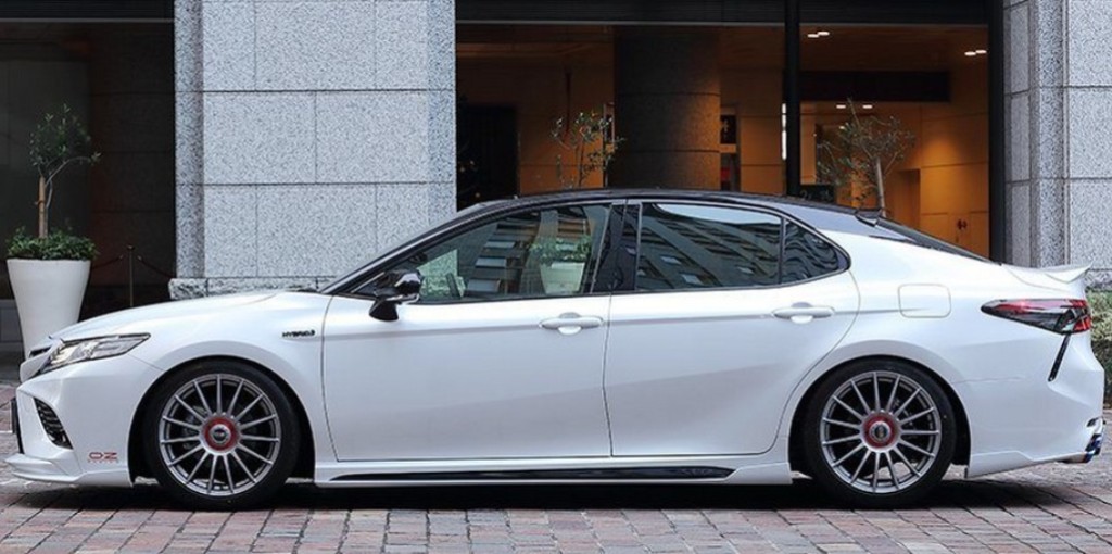 TOYOTA CAMRY RECEBE TRATAMENTO DA ARTISAN SPIRITS, EXCLUSIVO PARA O JAPÃO, foto 5