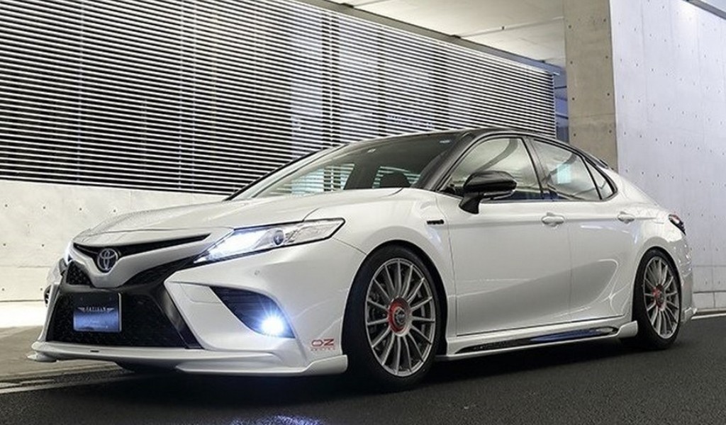 TOYOTA CAMRY RECEBE TRATAMENTO DA ARTISAN SPIRITS, EXCLUSIVO PARA O JAPÃO, foto 10
