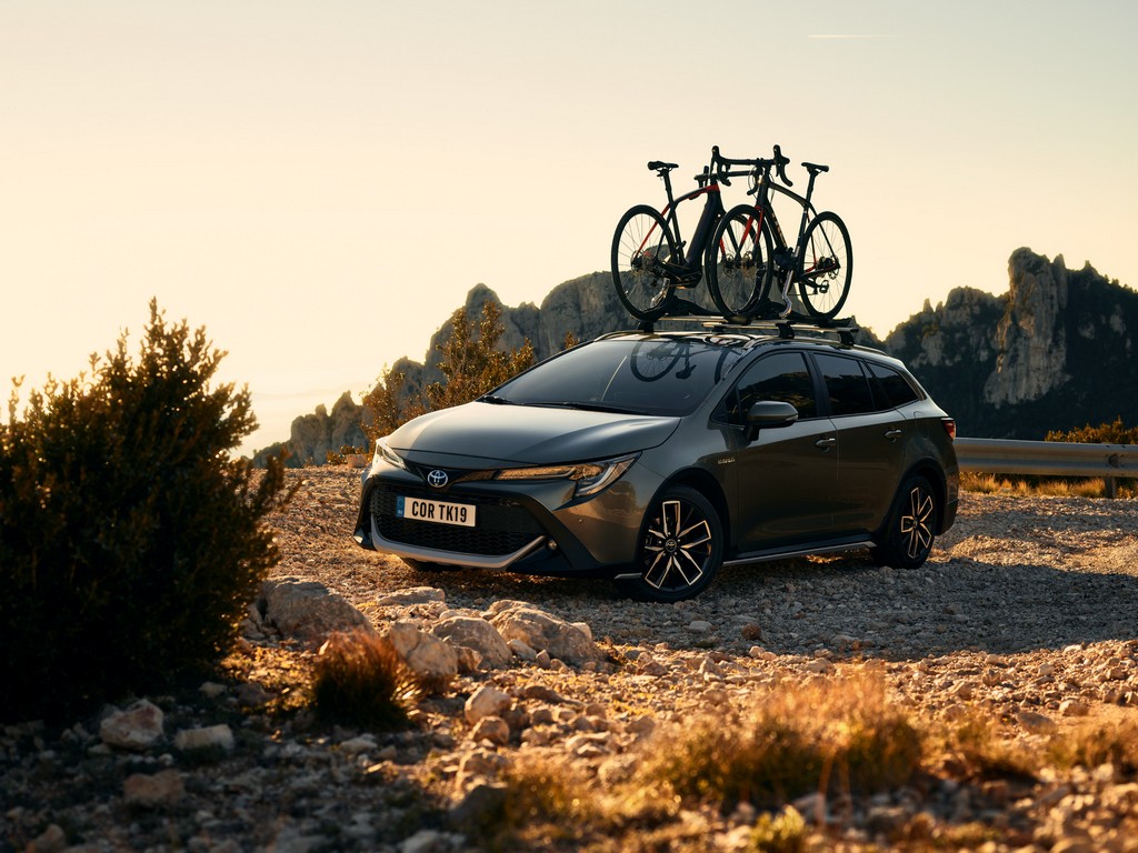 TOYOTA COROLLA TREK: CHEGA AO MERCADO EUROPEU UMA NOVA VERSÃO CROSSOVER DA LINHA COROLLA, foto 1