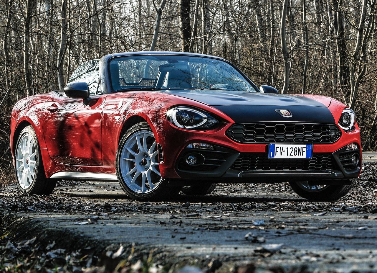 ABARTH 124 RALLY TRIBUTE: UMA EDIÇÃO ESPECIAL PARA CELEBRAR O SUCESSO NAS COMPETIÇÕES, foto 2