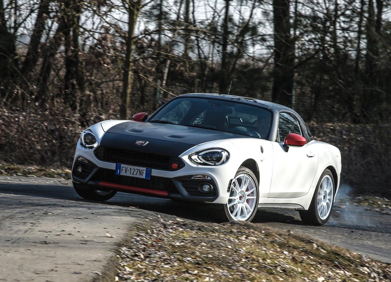 ABARTH 124 RALLY TRIBUTE: UMA EDIÇÃO ESPECIAL PARA CELEBRAR O SUCESSO NAS COMPETIÇÕES, foto 5