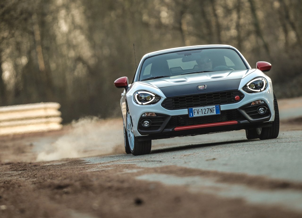 ABARTH 124 RALLY TRIBUTE: UMA EDIÇÃO ESPECIAL PARA CELEBRAR O SUCESSO NAS COMPETIÇÕES, foto 19