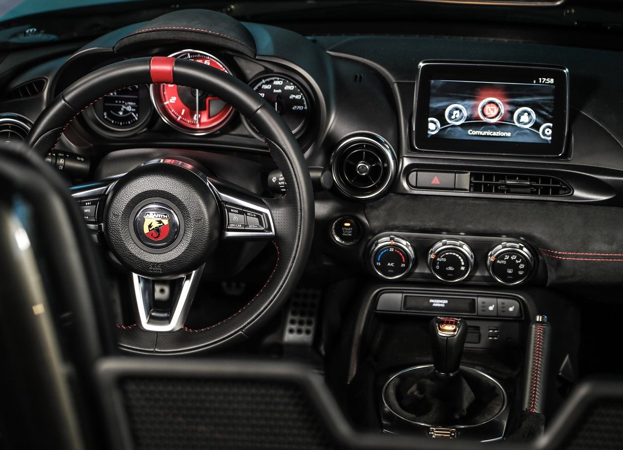 ABARTH 124 RALLY TRIBUTE: UMA EDIÇÃO ESPECIAL PARA CELEBRAR O SUCESSO NAS COMPETIÇÕES, foto 32