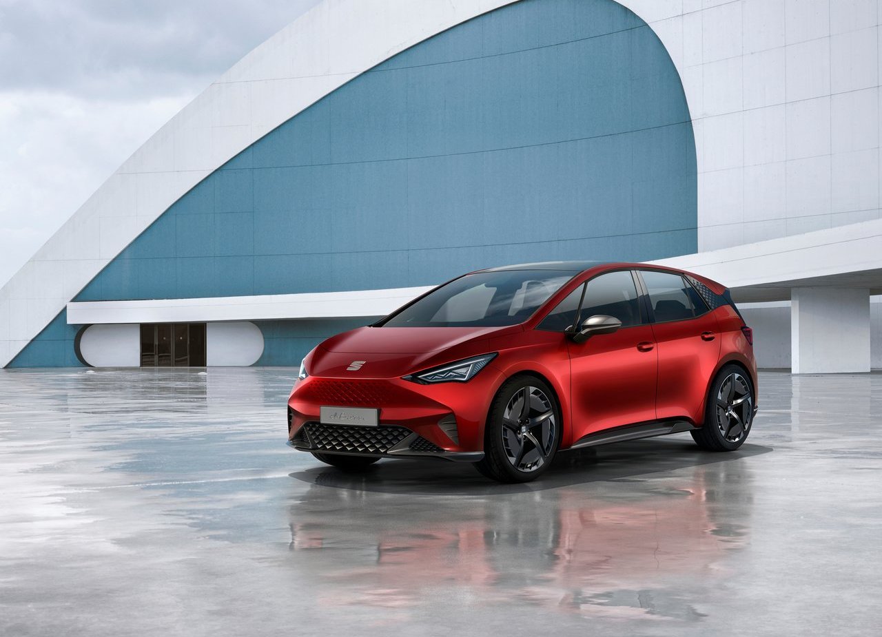 SEAT EL-BORN CONCEPT: PRIMEIRO MODELO ELÉTRICO DA SEAT CHEGA COM 204 CV E 420 KM DE AUTONOMIA, foto 2