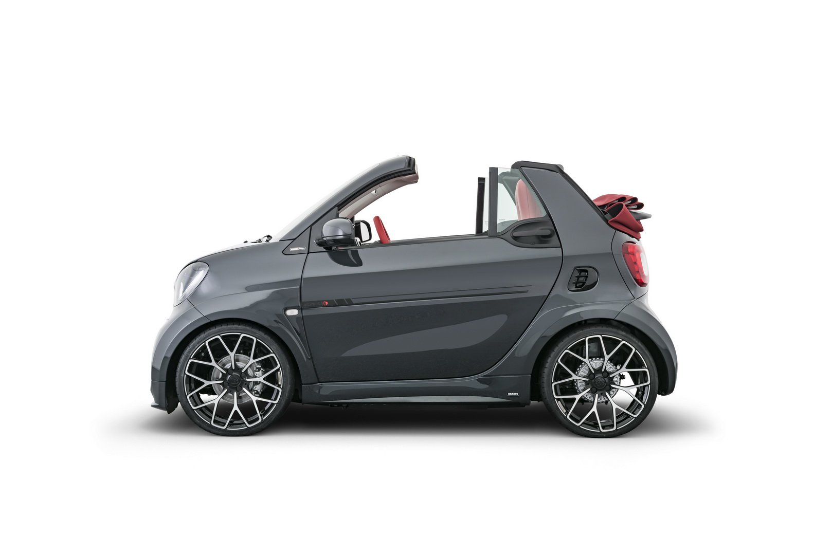 BRABUS ULTIMATE E SHADOW EDITION: CHAMATIVO EM TODOS OS SENTIDOS, foto 4