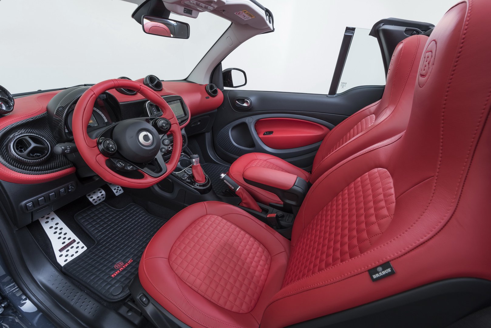BRABUS ULTIMATE E SHADOW EDITION: CHAMATIVO EM TODOS OS SENTIDOS, foto 13