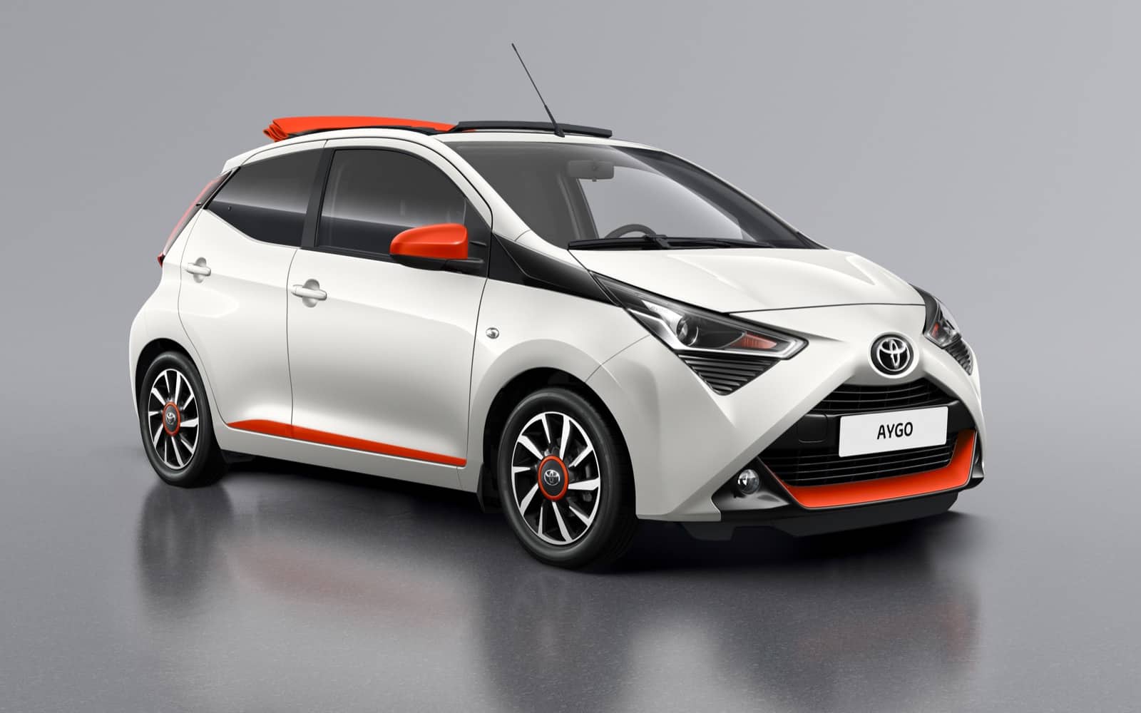 OS NOVOS TOYOTA AYGO X-STYLE E X-CITE 2019 ESTREARAM EM GENEBRA, foto 3