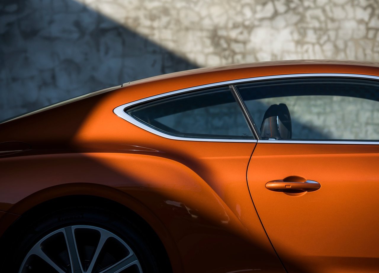 BENTLEY CONTINENTAL GT AGORA COM NOVO MOTOR V8 TAMBÉM PARA A VERSÃO CONVERSÍVEL, foto 15