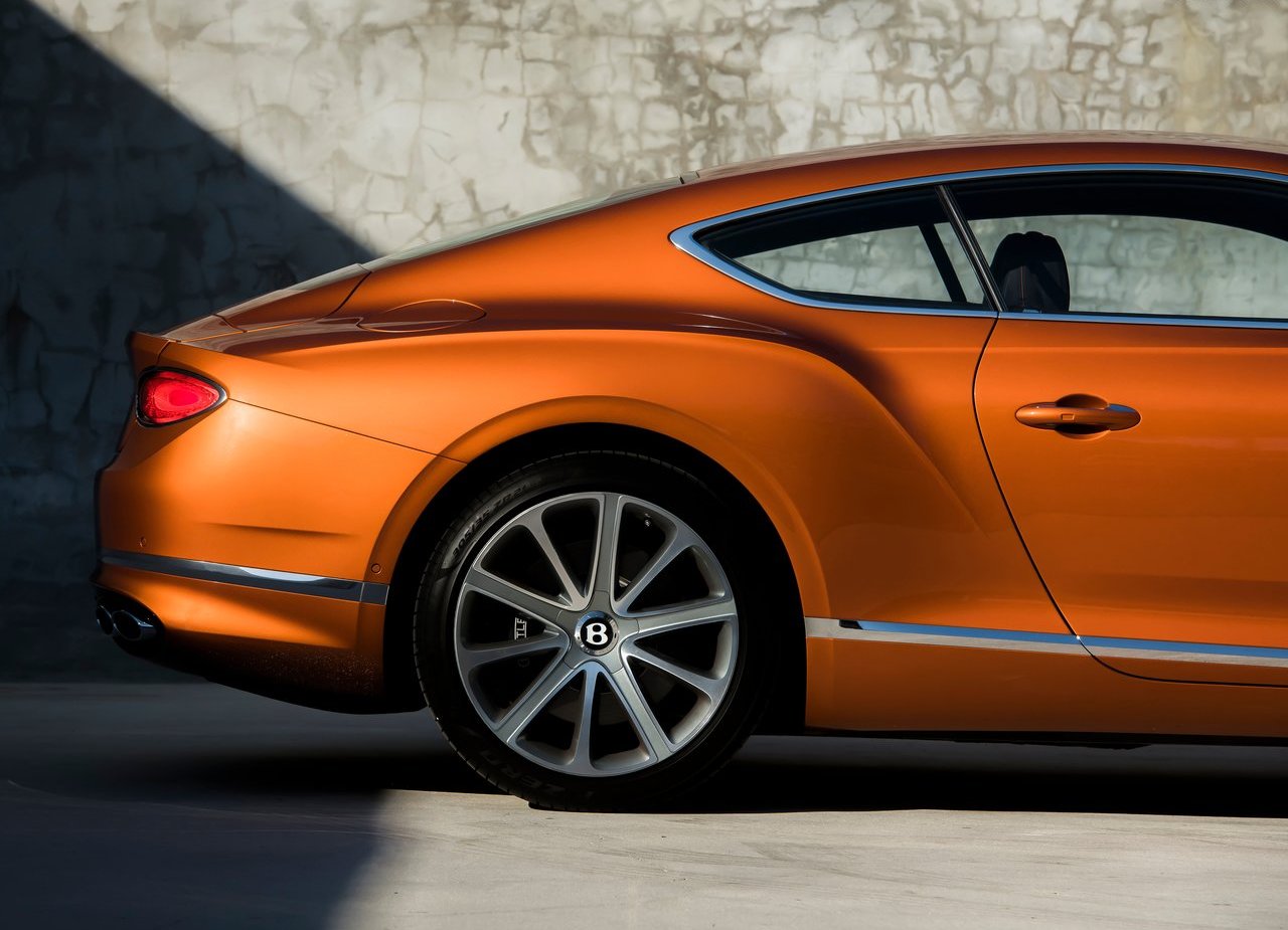 BENTLEY CONTINENTAL GT AGORA COM NOVO MOTOR V8 TAMBÉM PARA A VERSÃO CONVERSÍVEL, foto 16