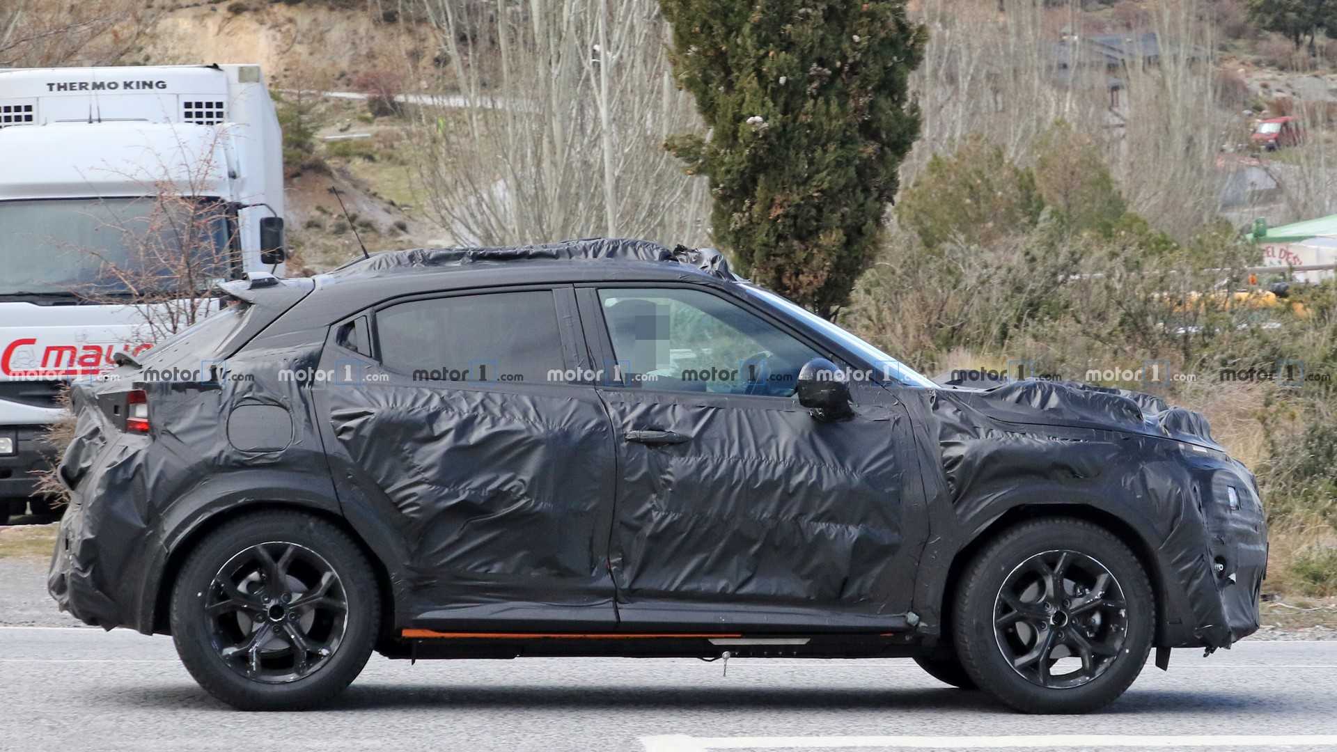 SEGUNDA GERAÇÃO DO NISSAN JUKE VOLTA A SER FLAGRADA NO SUL DA EUROPA, foto 7