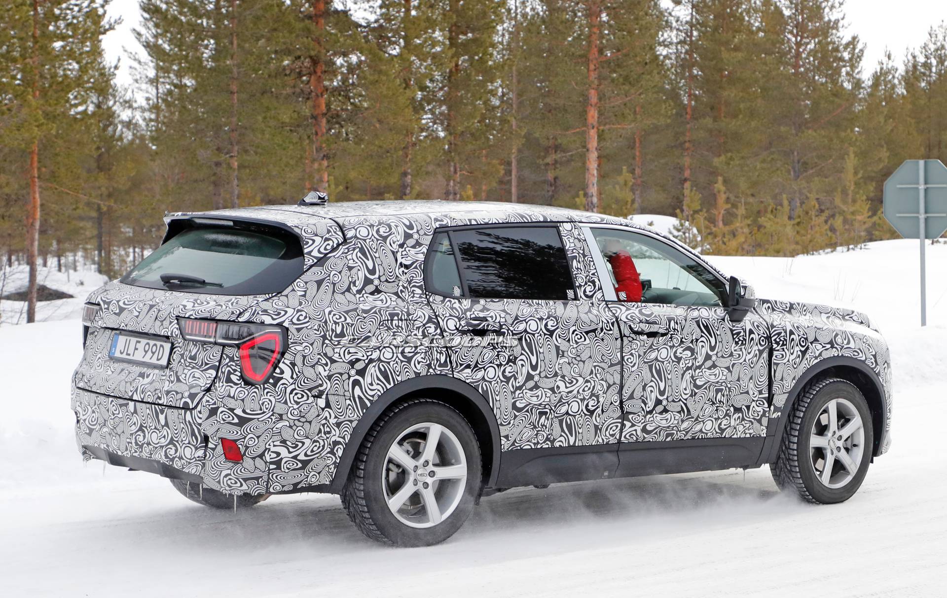SURGEM AS PRIMEIRAS IMAGENS DO NOVO LYNK & CO 01 DE 7 LUGARES EM TESTES DE INVERNO, foto 6