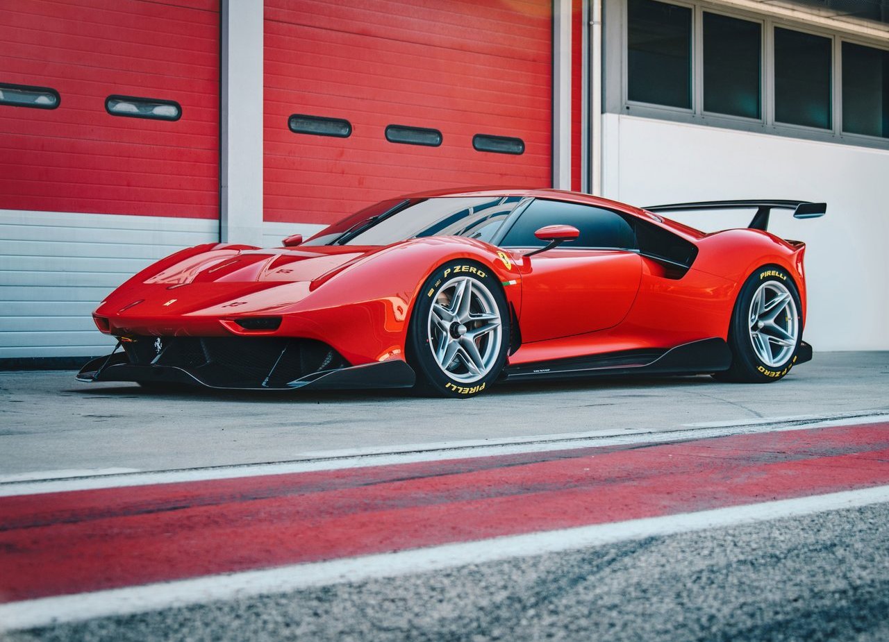 FERRARI REVELA O P80/C, UMA VERSÃO 'ONE-OFF' QUE SÓ PODE RODAR EM CIRCUITO, foto 2