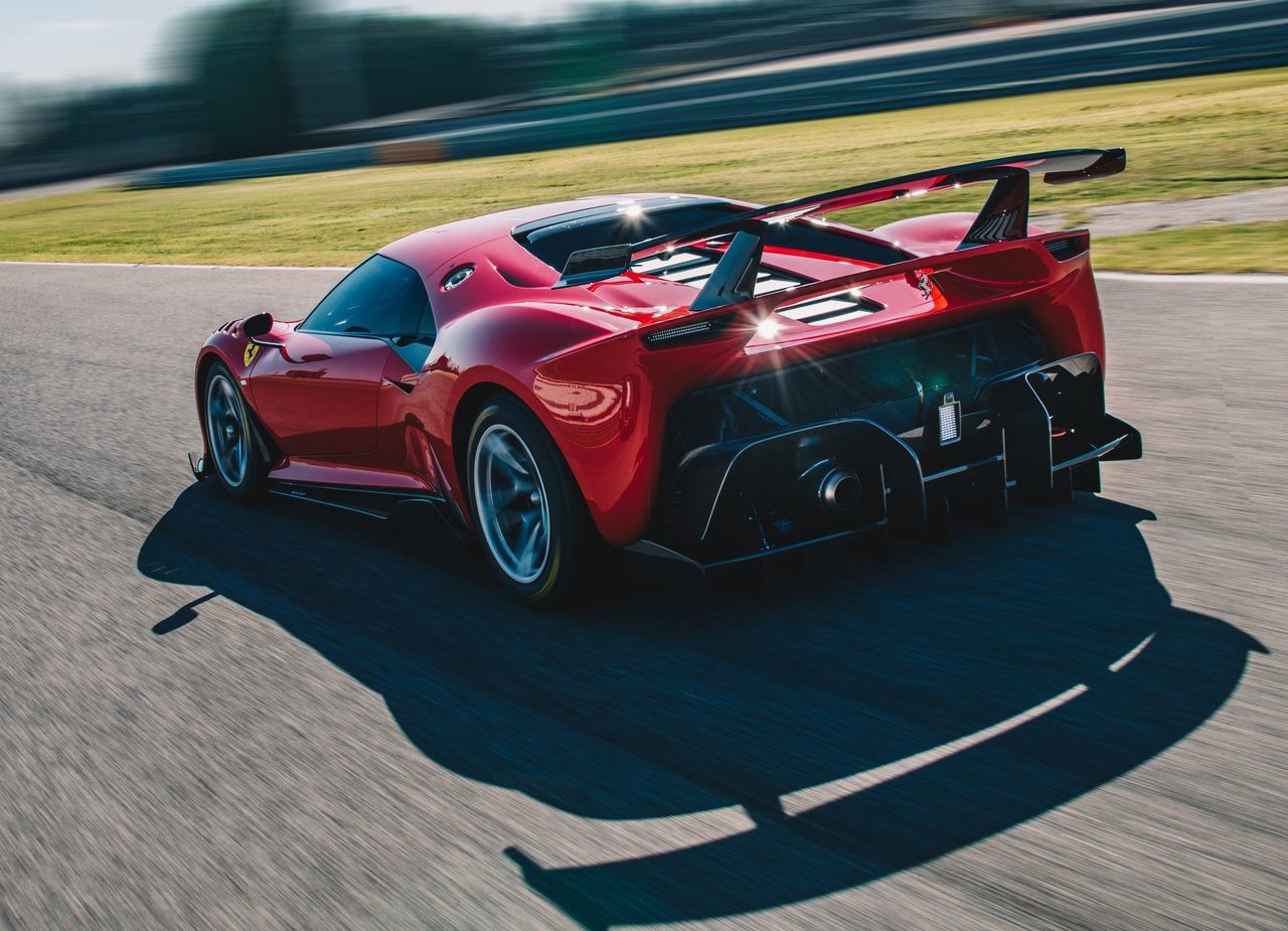 FERRARI REVELA O P80/C, UMA VERSÃO 'ONE-OFF' QUE SÓ PODE RODAR EM CIRCUITO, foto 8