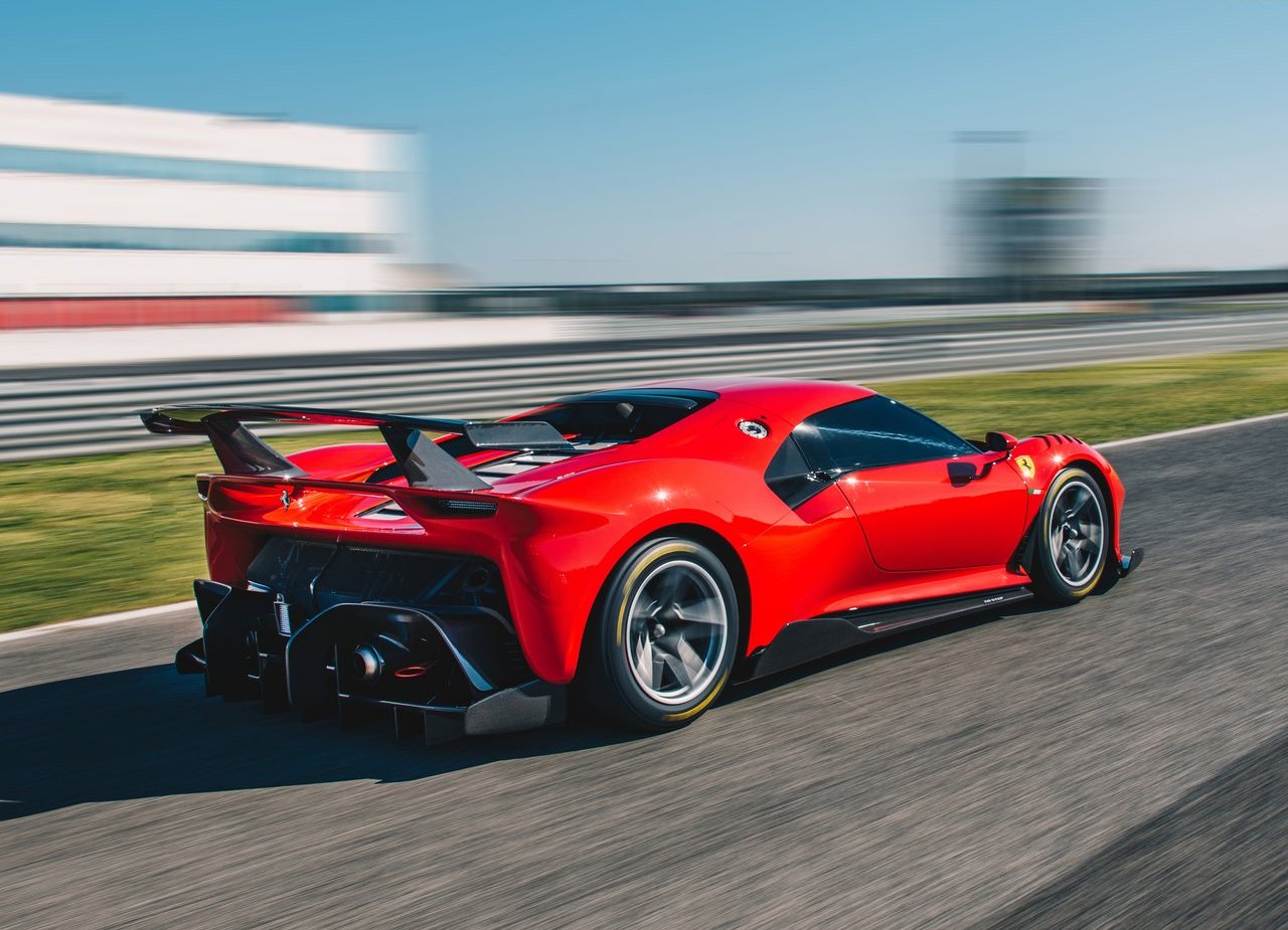 FERRARI REVELA O P80/C, UMA VERSÃO 'ONE-OFF' QUE SÓ PODE RODAR EM CIRCUITO, foto 9