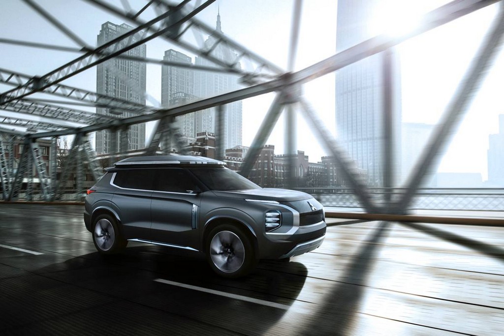 MITSUBISHI E-YI CONCEPT: O ENGELBERG TOURER MUDA DE NOME PARA O SALÃO DE SHANGHAI, foto 1
