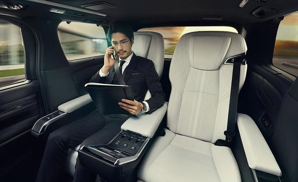 LEXUS LM: UM MONOVOLUME CARREGADO DE LUXO E CONFORTO, MAS EXCLUSIVO AO MERCADO ASIÁTICO, foto 5