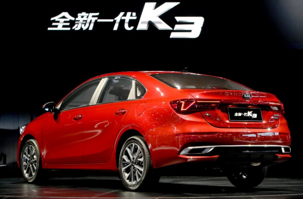 KIA K3 2019: O SEDAN COREANO SURGE ELETRIFICADO EM SHANGHAI COM UMA VERSÃO PHEV, foto 2