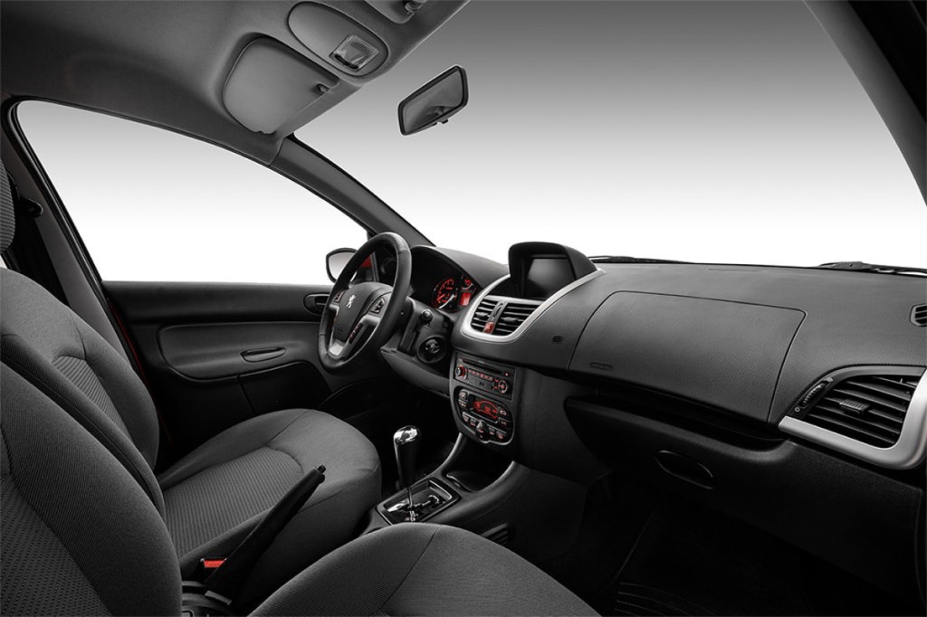 PEUGEOT 206 TAMBÉM SERÁ FABRICADO NO AZERBAIDJÃO, foto 3