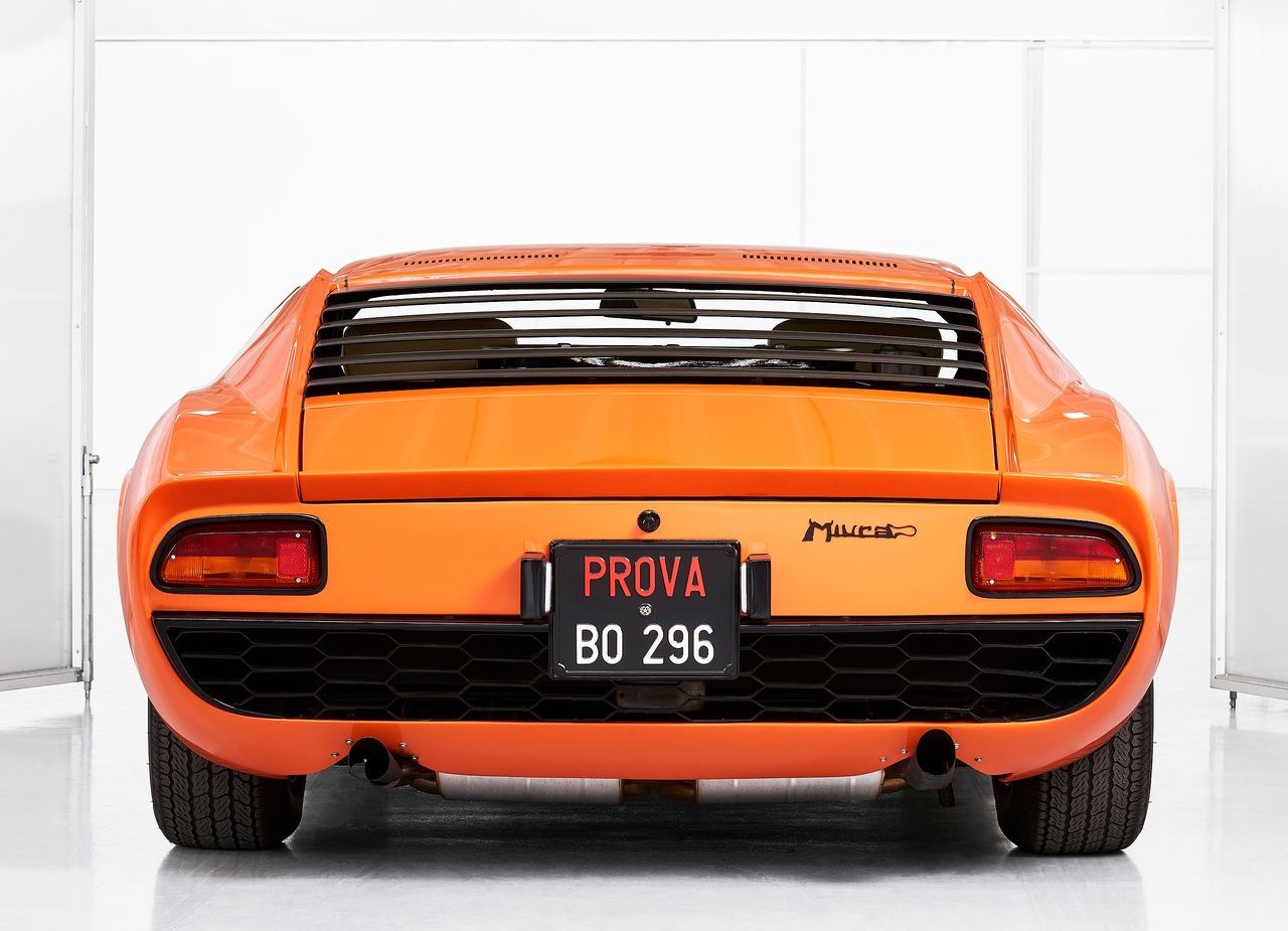 LAMBORGHINI POLO STORICO RESTAURA O MIURA P400 DO FILME ‘THE ITALIAN JOB’, foto 6