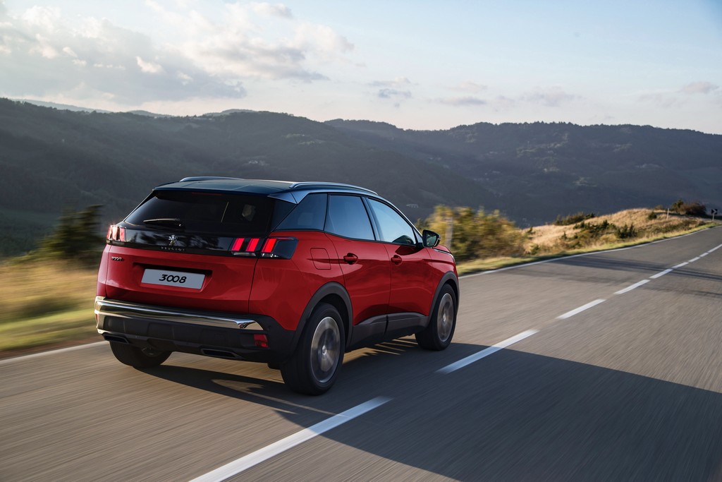NOVO PEUGEOT 3008 ALLURE CHEGA PARA COMPLETAR A FAMÍLIA DE UTILITÁRIOS ESPORTIVOS DA MARCA, foto 4