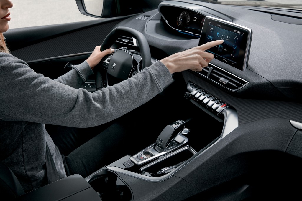 NOVO PEUGEOT 3008 ALLURE CHEGA PARA COMPLETAR A FAMÍLIA DE UTILITÁRIOS ESPORTIVOS DA MARCA, foto 8