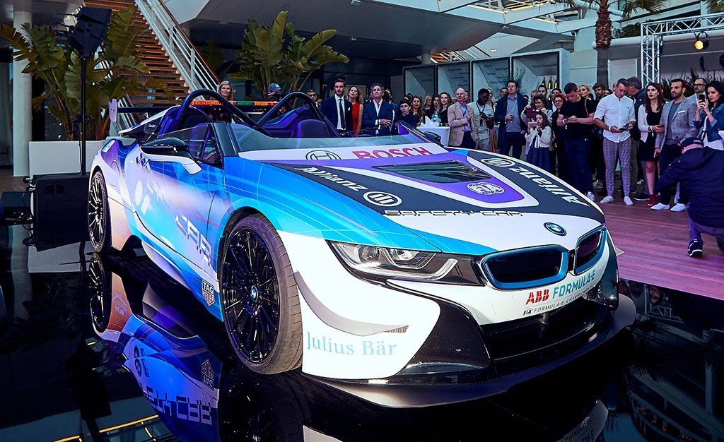 O BMW i8 ROADSTER TORNA-SE O ‘SAFETY CAR’ DA FÓRMULA E, foto 4