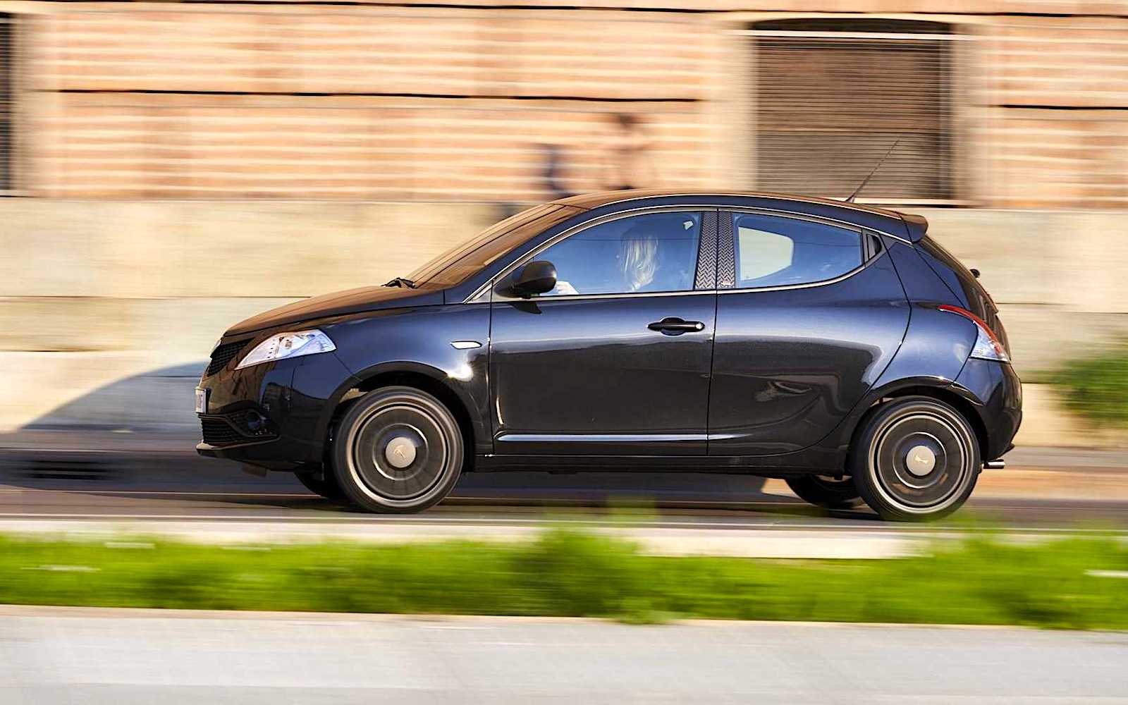 LANCIA YPSILON AINDA RESISTE NA ITÁLIA COM UMA NOVA EDIÇÃO ESPECIAL, foto 2