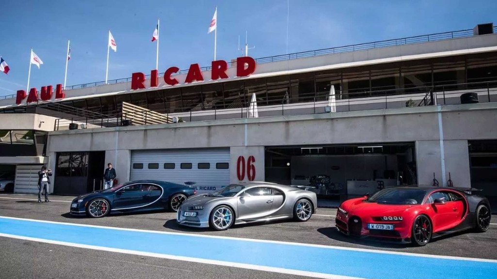 BUGATTI LEVA EXEMPLARES DOS CHIRON E CHIRON SPORT A UM EVENTO EM PAUL RICARD, foto 7