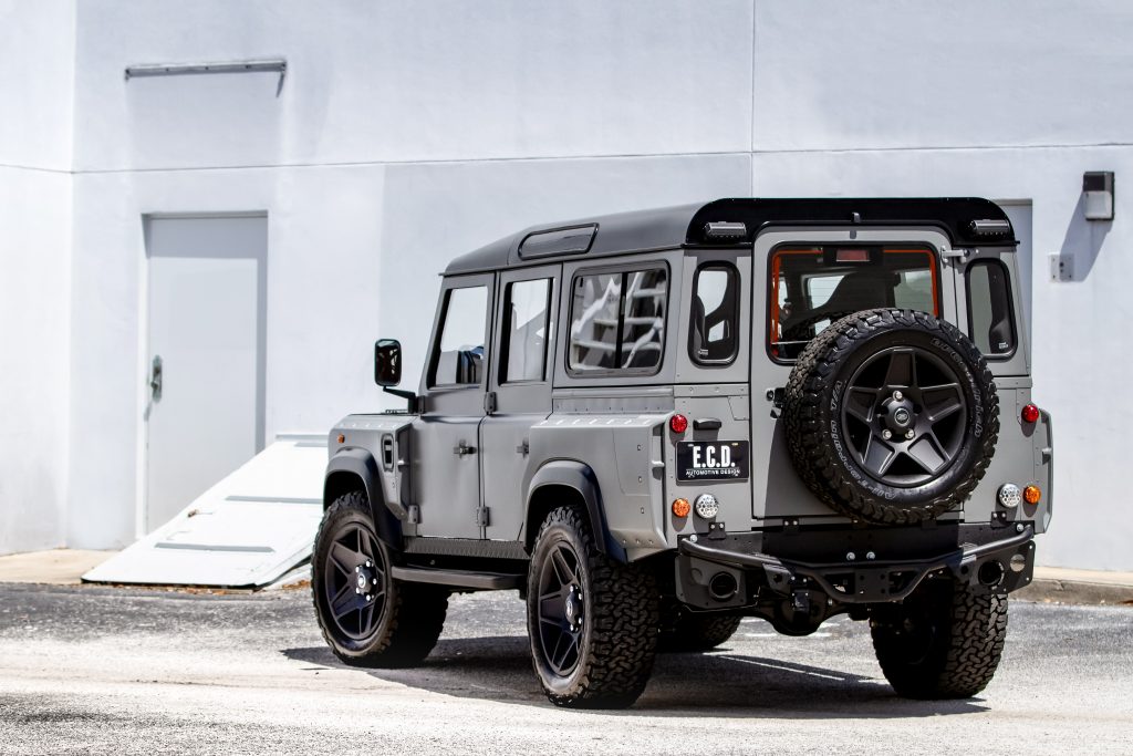 LAND ROVER DEFENDER PROJECT SOHO EQUIPA UM MOTOR V8 HERDADO DO CORVETTE, foto 3