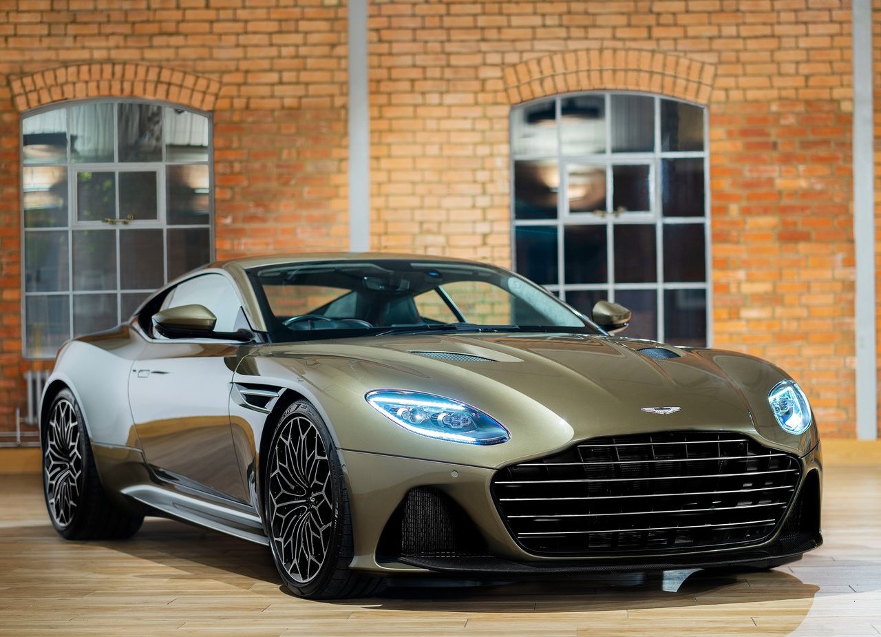 ASTON MARTIN DBS SUPERLEGGERA OHMSS EDITION: MAIS UMA EDIÇÃO LIMITADA EM HOMENAGEM A JAMES BOND, foto 1