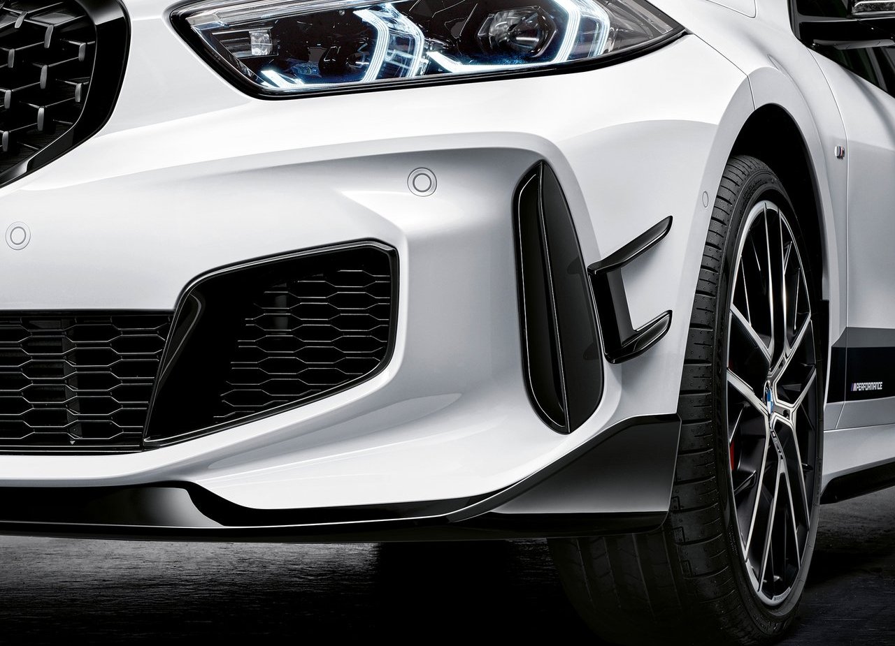 NOVO BMW SÉRIE 1 RECEBE O TRAJE ESPORTIVO M PERFORMANCE, foto 14