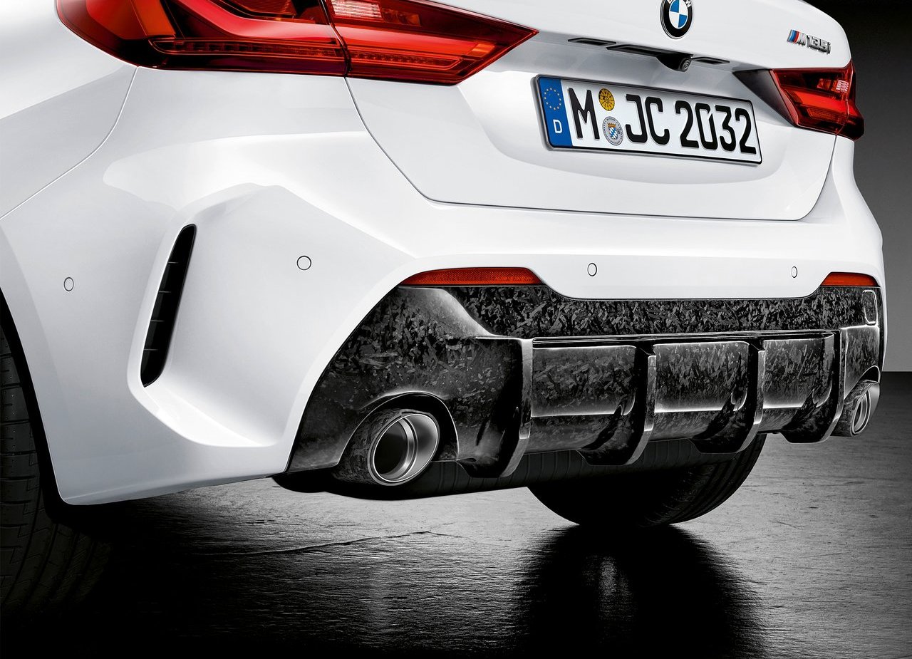 NOVO BMW SÉRIE 1 RECEBE O TRAJE ESPORTIVO M PERFORMANCE, foto 16
