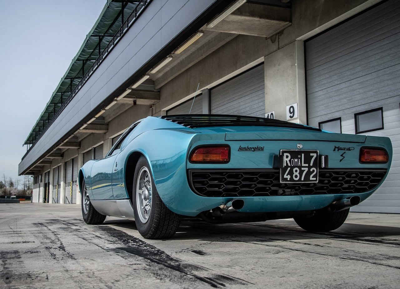LAMBORGHINI POLO STORICO RESTAURA O LAMBORGHINI MIURA P400 S QUE PERTENCEU AO CANTOR ITALIANO LITTLE TONY, foto 4