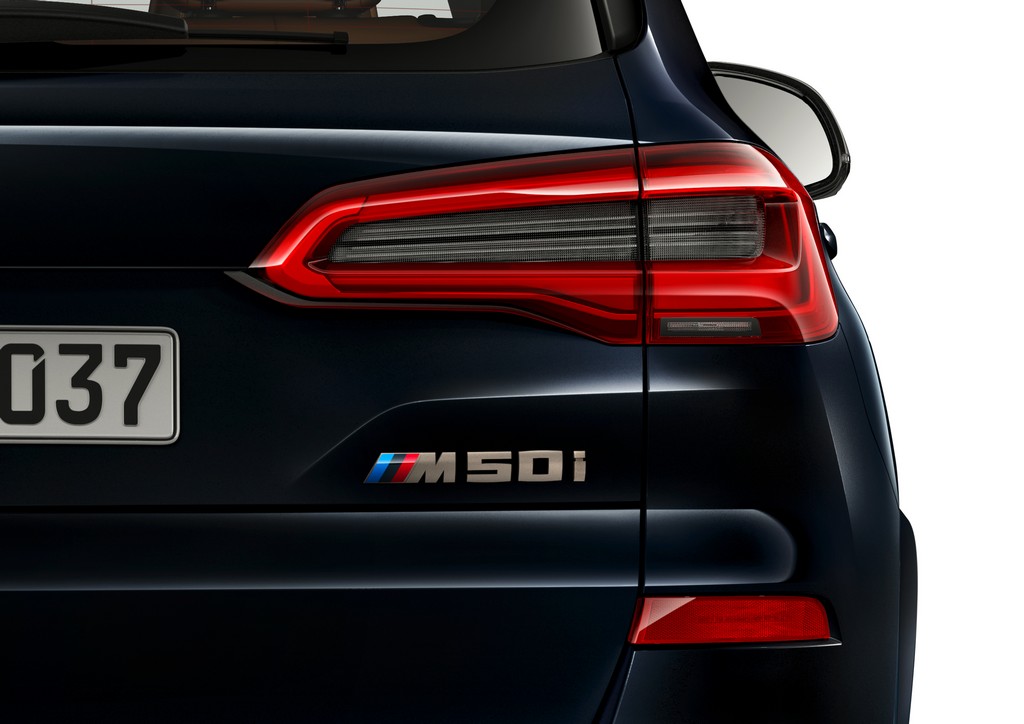 BMW APRESENTA OS NOVOS X5 M50i E X7 M50i DE 8 CILINDROS E 530 CV, foto 8