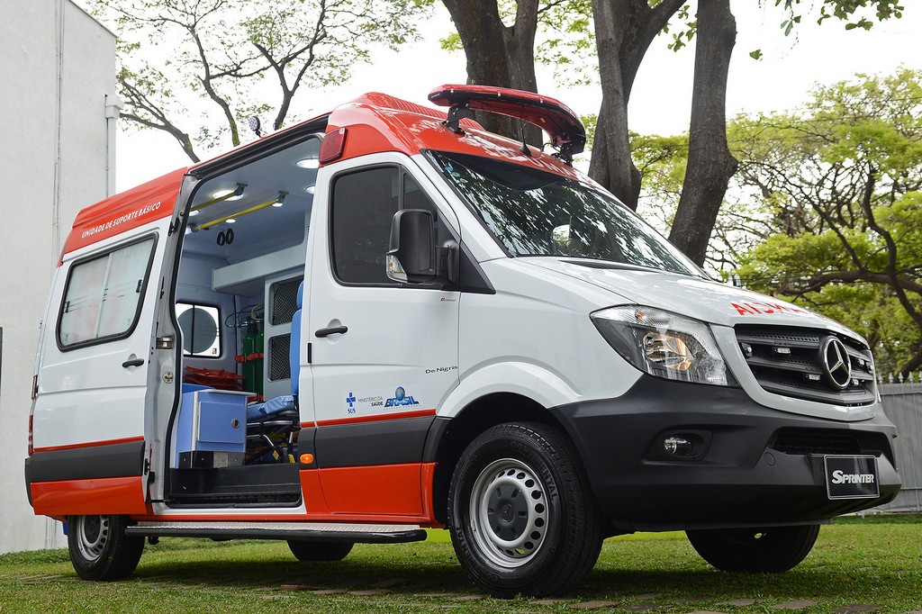 MINISTÉRIO DA SAÚDE RECEBE 280 AMBULÂNCIAS MERCEDES-BENZ SPRINTER ESTE ANO, foto 2