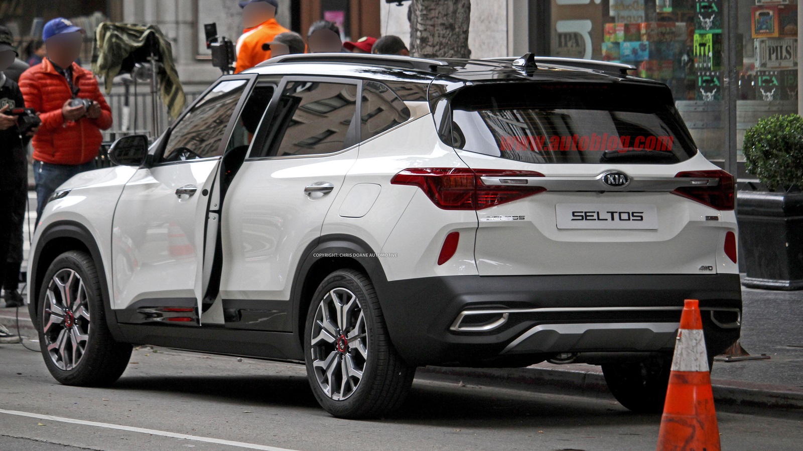 NOVO KIA SELTOS APARECE SEM CAMUFLAGEM PELA PRIMEIRA VEZ, foto 4