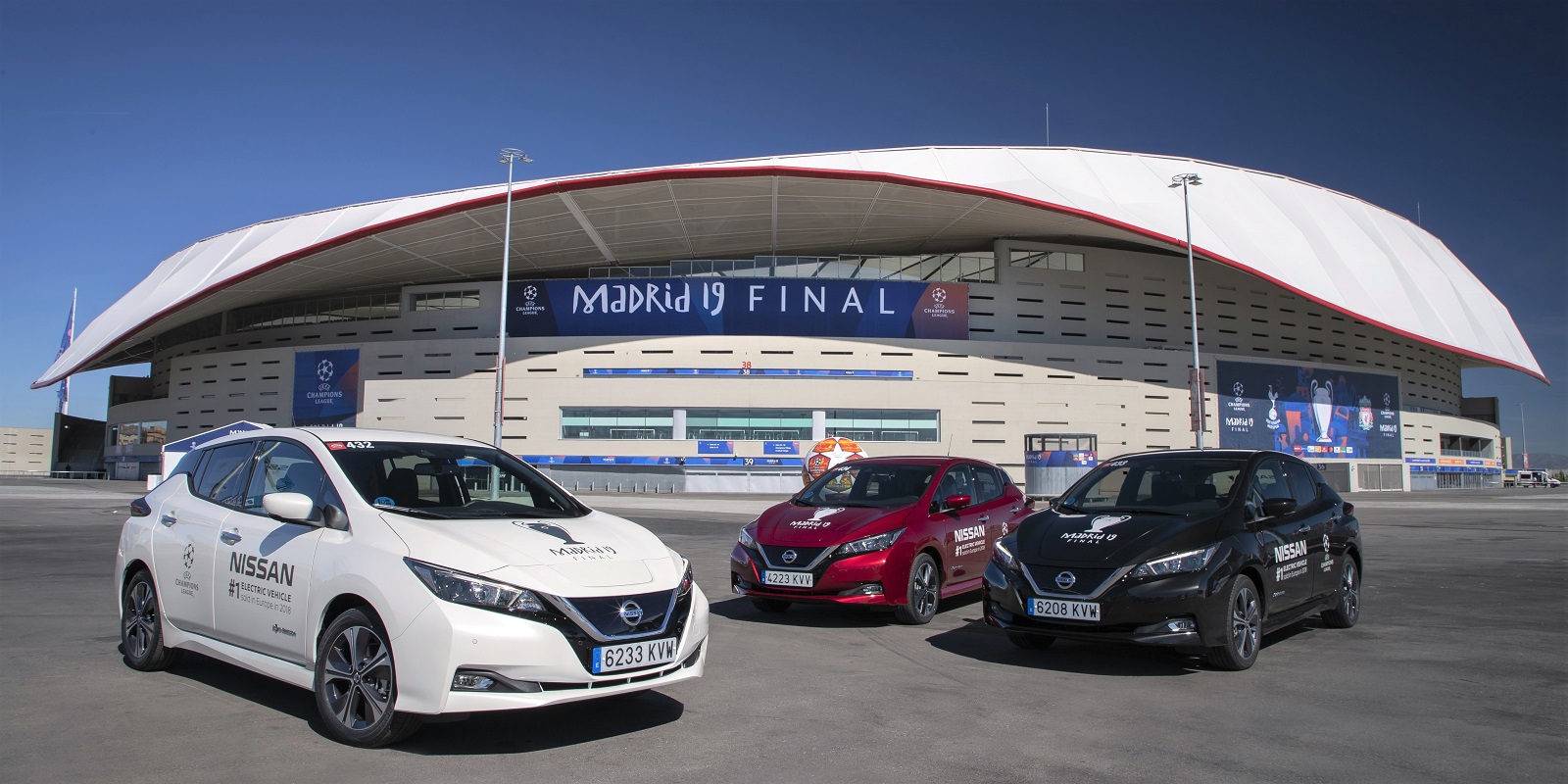 NISSAN LEAF ELETRIFICA A FINAL DA UEFA CHAMPIONS LEAGUE 2019, foto 1