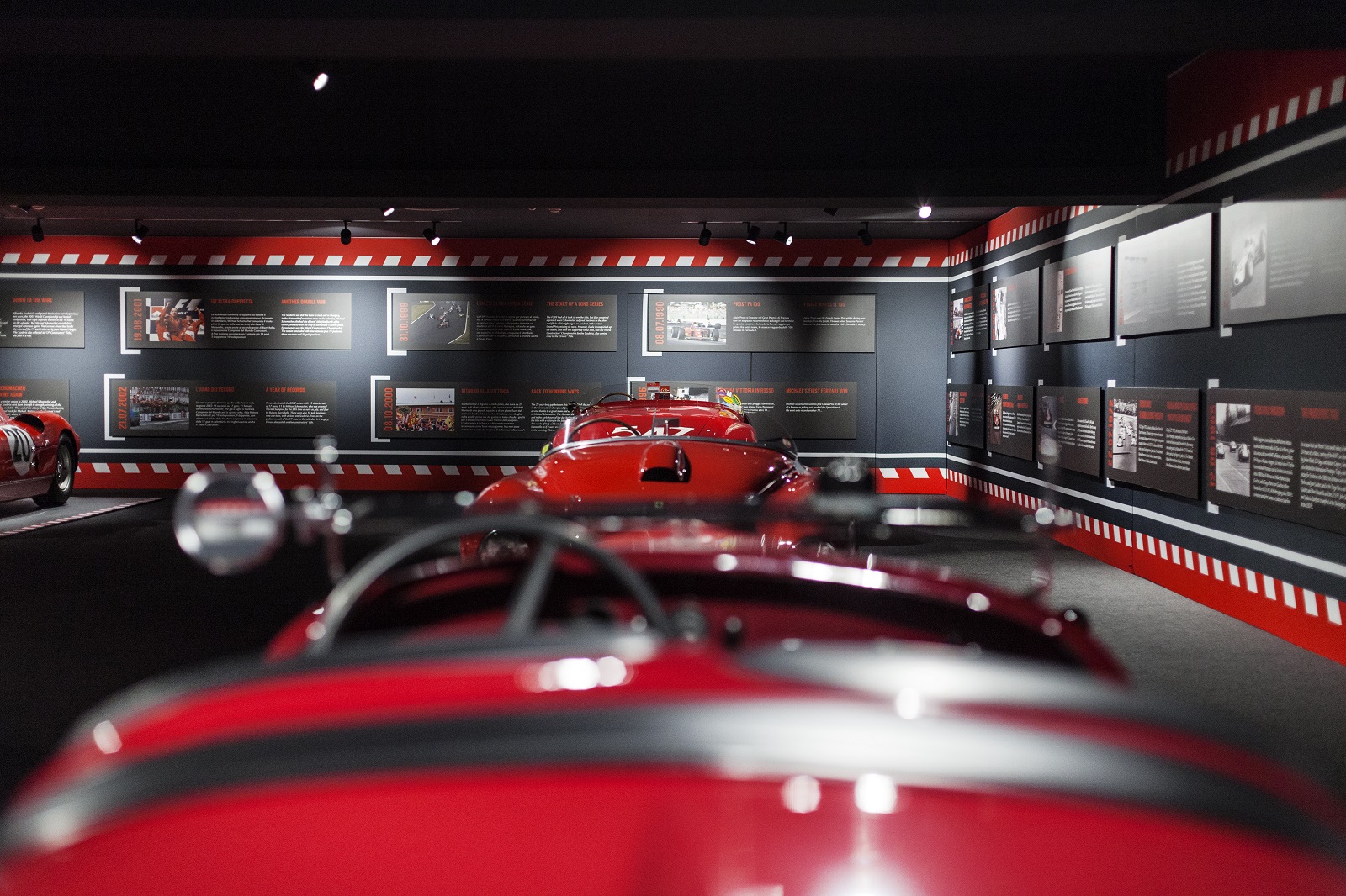 FERRARI CELEBRA OS 90 ANOS DA SCUDERIA COM UMA EXPOSIÇÃO ESPECIAL, foto 2