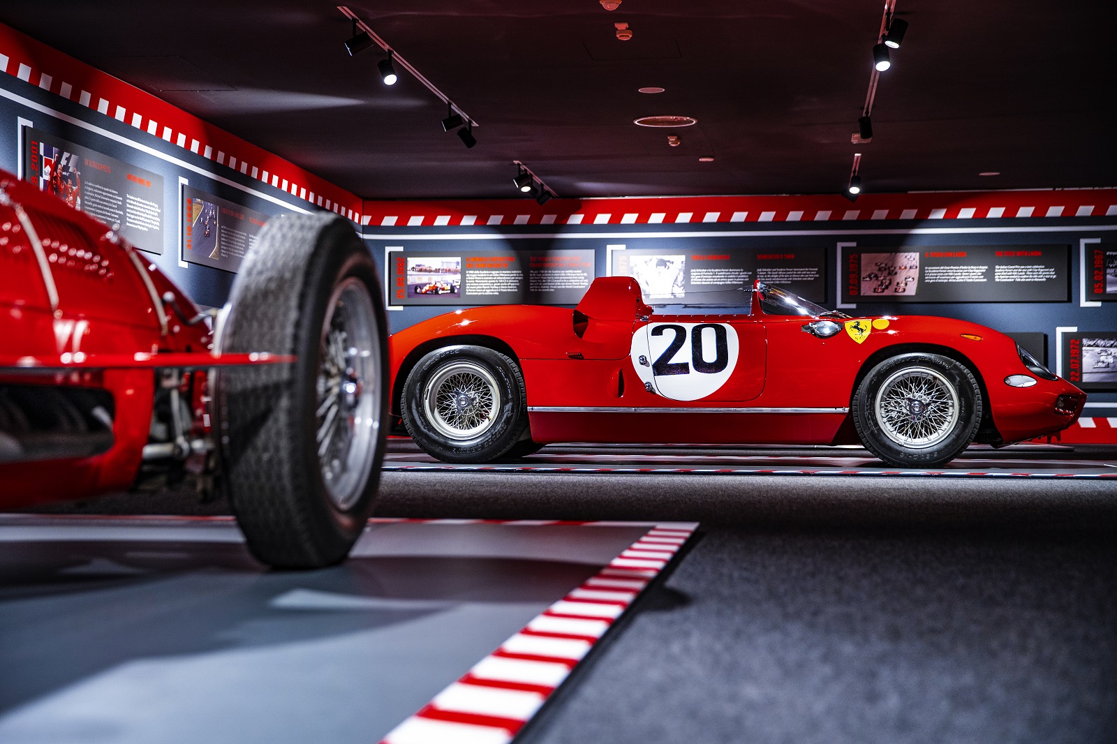 FERRARI CELEBRA OS 90 ANOS DA SCUDERIA COM UMA EXPOSIÇÃO ESPECIAL, foto 6