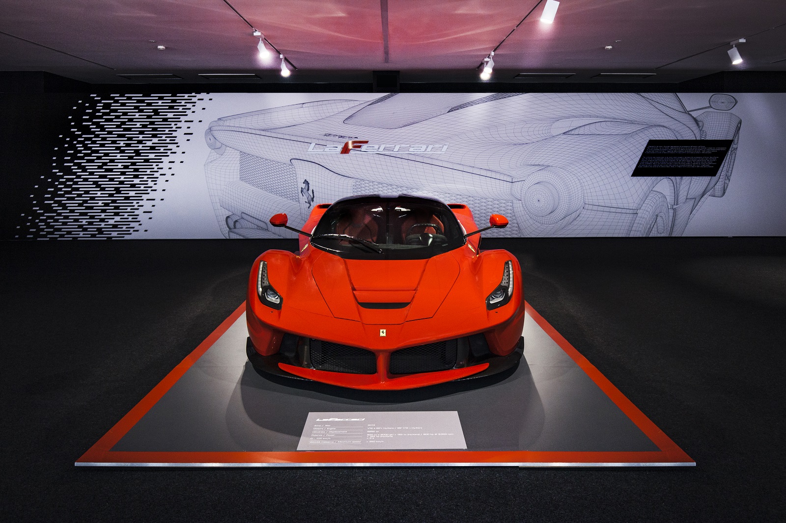 FERRARI CELEBRA OS 90 ANOS DA SCUDERIA COM UMA EXPOSIÇÃO ESPECIAL, foto 17