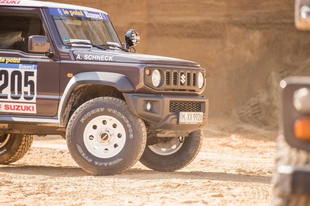 DELTA 4X4 PRESTA UM TRIBUTO AO PRIMEIRO SUZUKI JIMNY QUE COMPETIU NO PARIS-DAKAR, foto 4